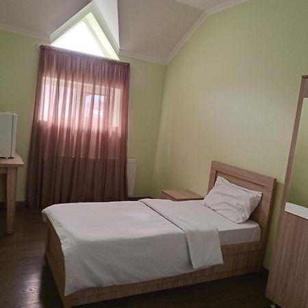 Apart Hotel Georgia Gold Тбилиси Екстериор снимка