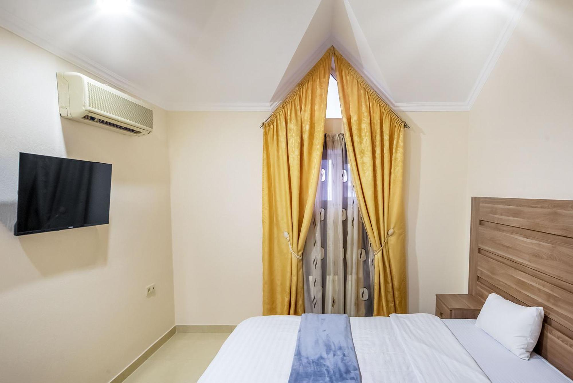 Apart Hotel Georgia Gold Тбилиси Екстериор снимка