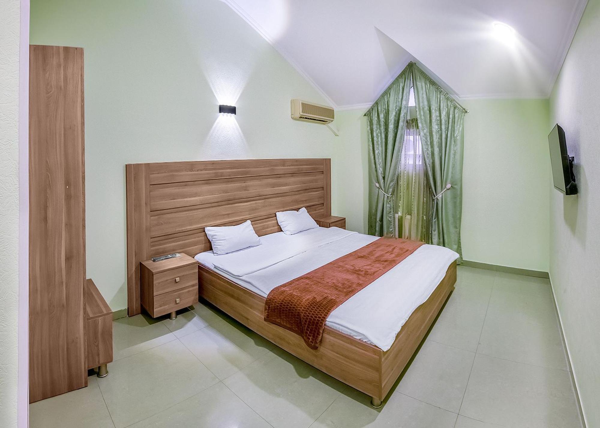 Apart Hotel Georgia Gold Тбилиси Екстериор снимка
