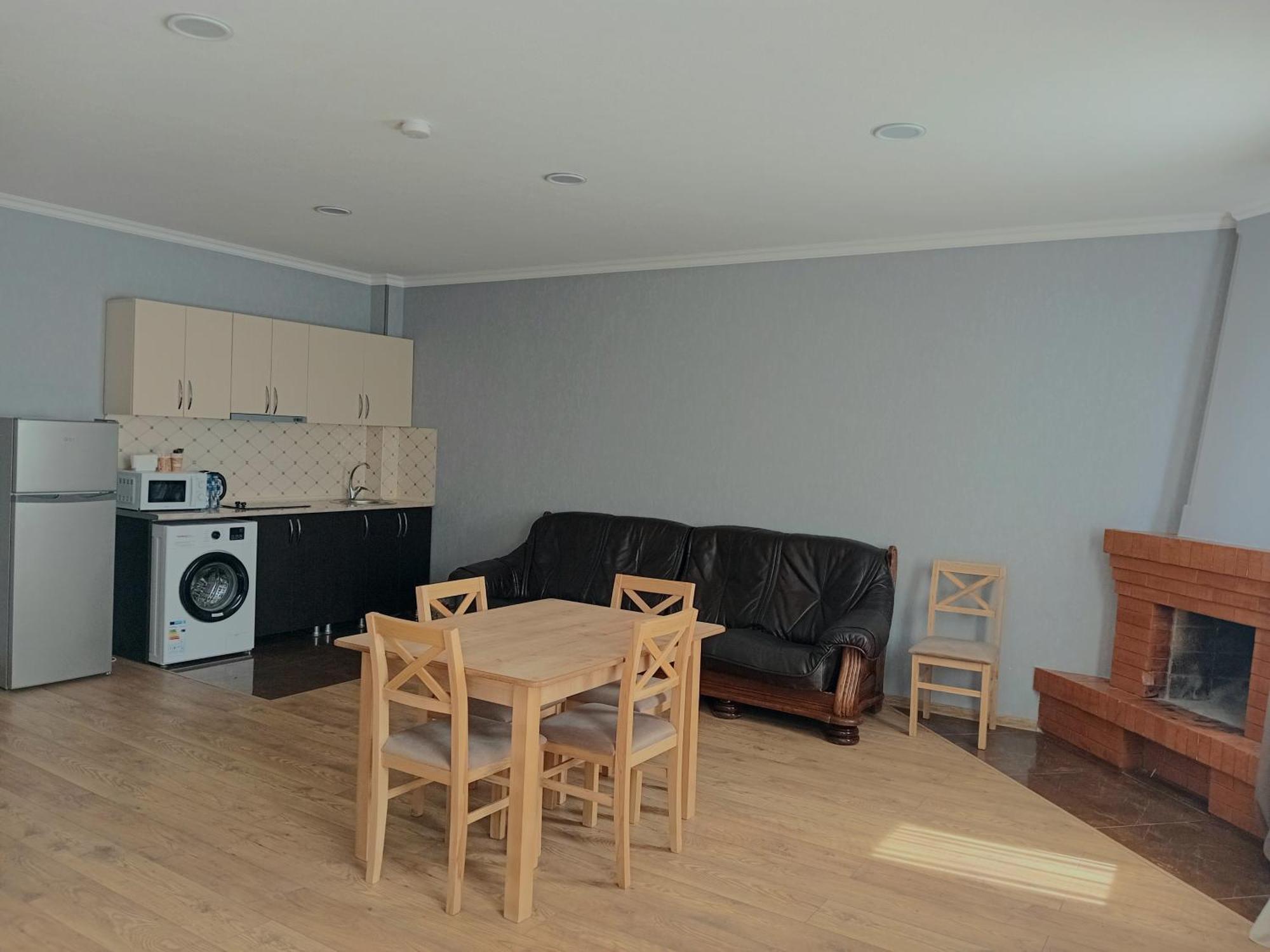 Apart Hotel Georgia Gold Тбилиси Екстериор снимка