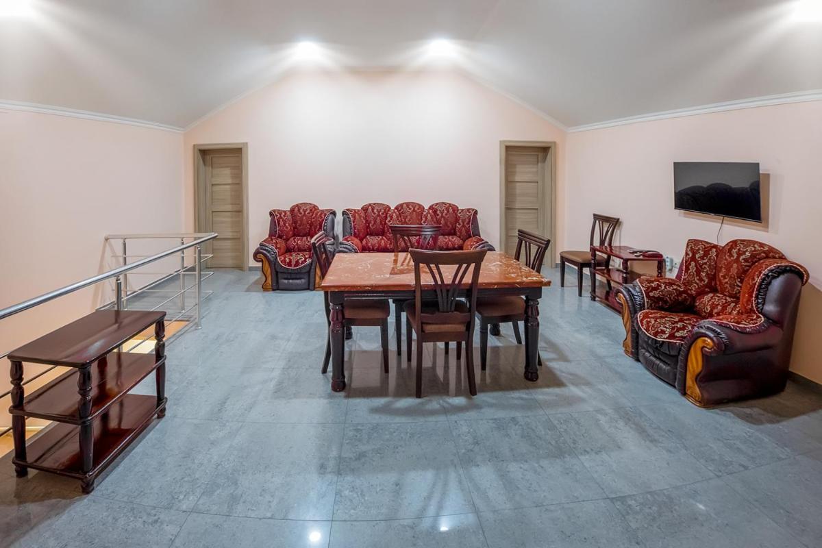Apart Hotel Georgia Gold Тбилиси Екстериор снимка