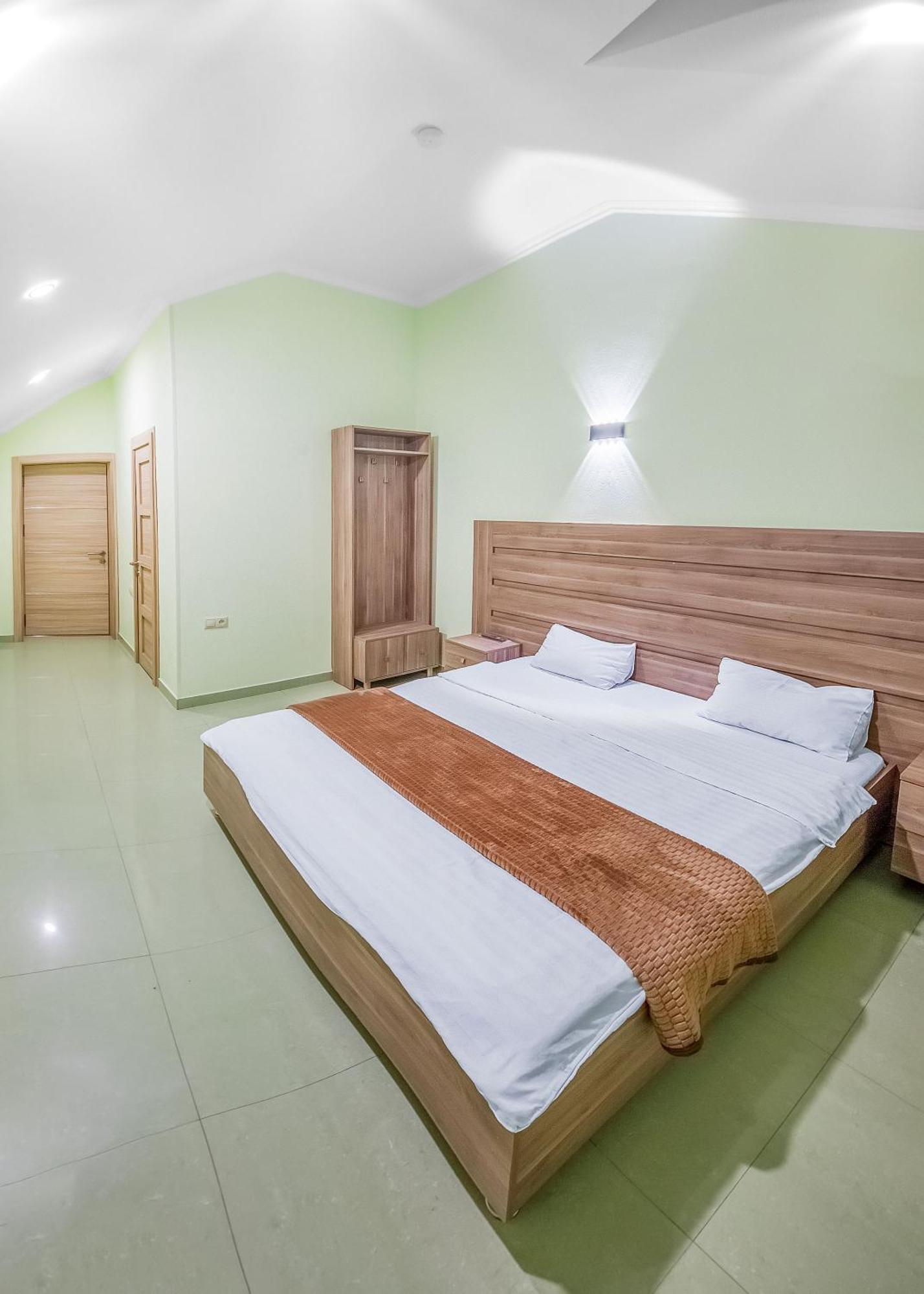 Apart Hotel Georgia Gold Тбилиси Екстериор снимка
